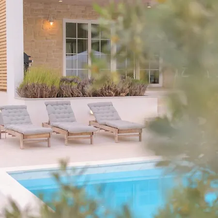 Sunrise Villa *